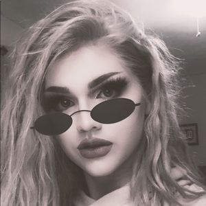 Meet your Posher, Connor